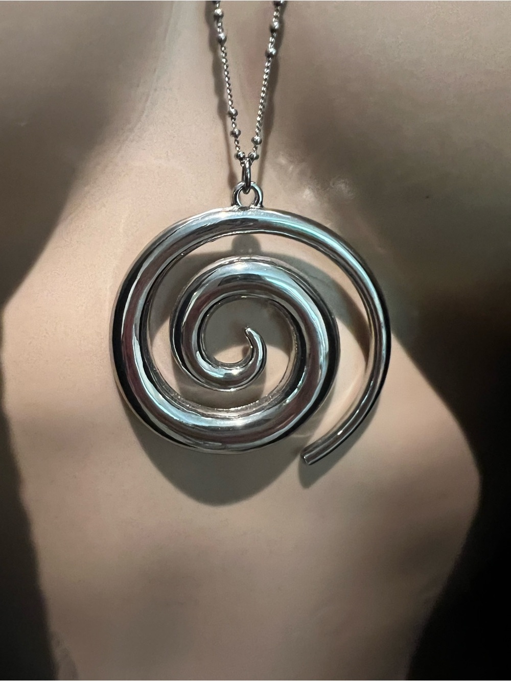 Free People Spiral Metal Lala Pendant Necklace - Picture 4 of 6